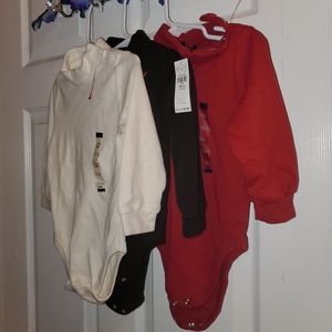 #SET OF 3 LONG SLEEVE ONESIES